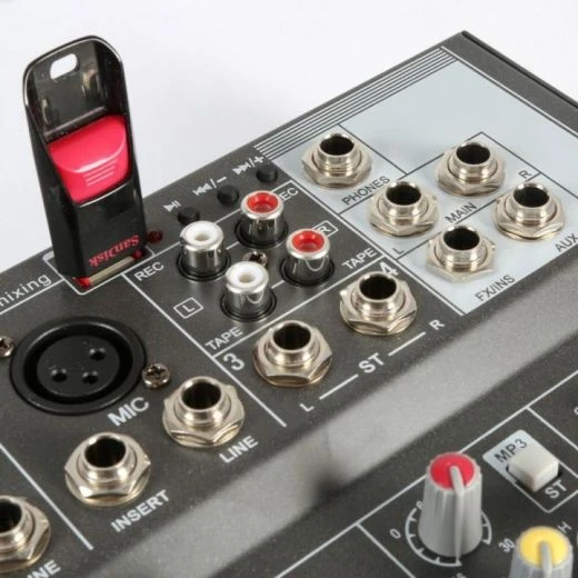 IMPIANTO AUDIO AMPLIFICATO COMPLETO 2 Casse Abs 800w 10" + 1 Mixer + 2 Stativi Con Borsa 5 IMPIANTO AUDIO AMPLIFICATO COMPLETO 2 Casse Abs 800w 10" + 1 Mixer + 2 Stativi Con Borsa - immagine 5